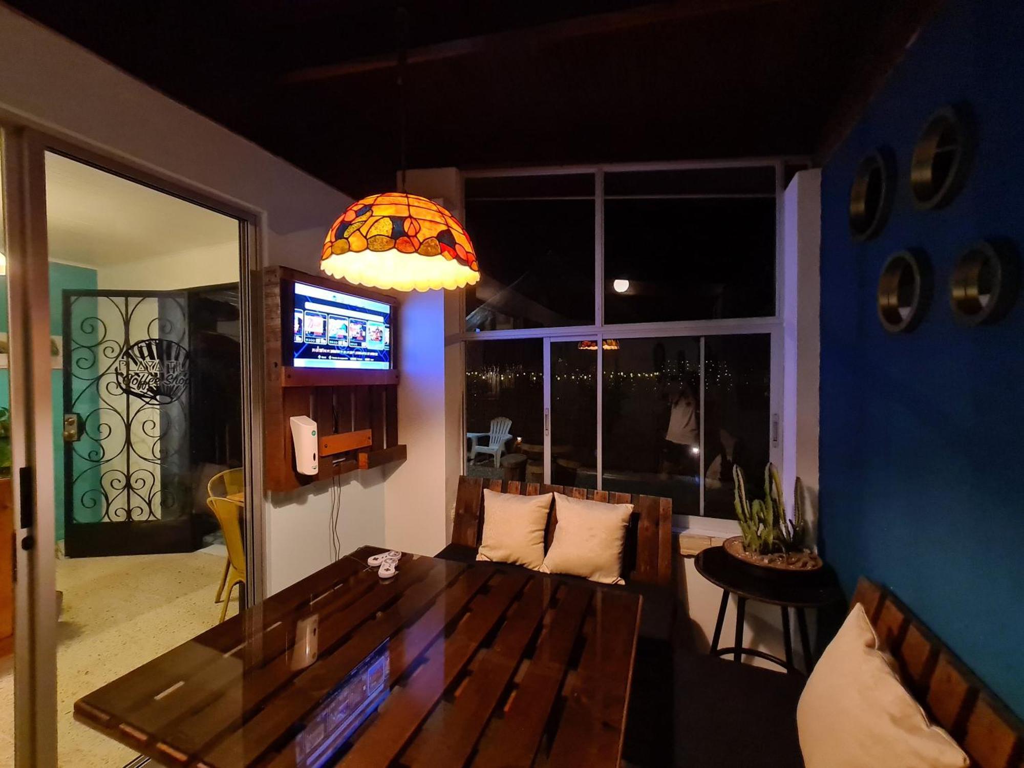 Playa Tila & Restaurant